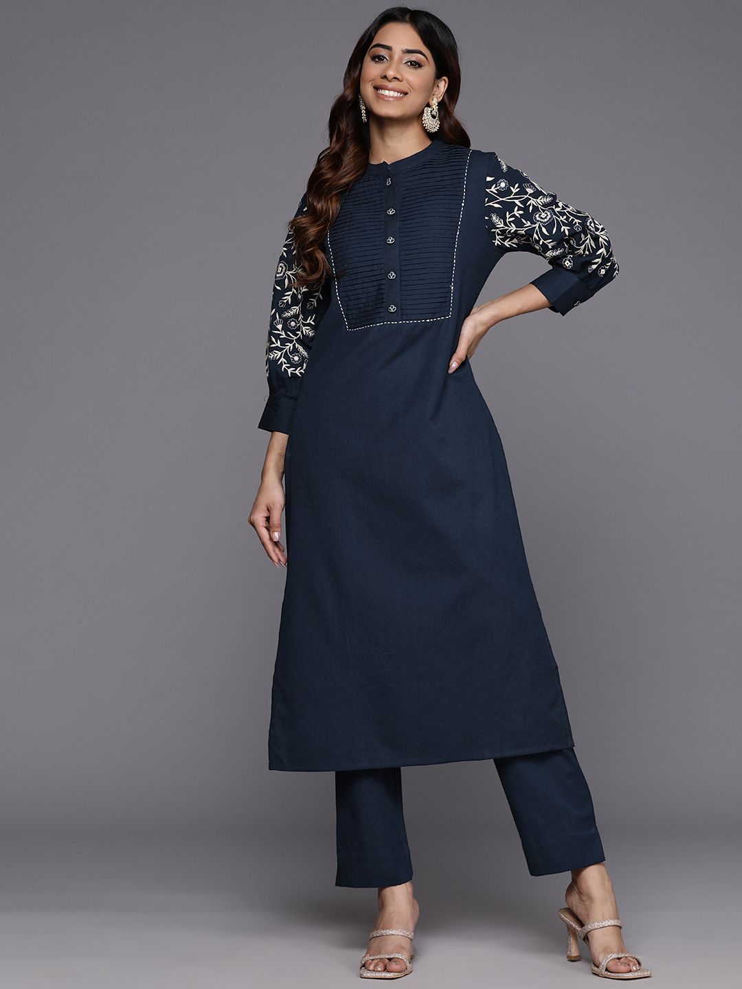 Dhiyona VA Women's Floral Embroidered Regular Thread Work Kurta with Trousers