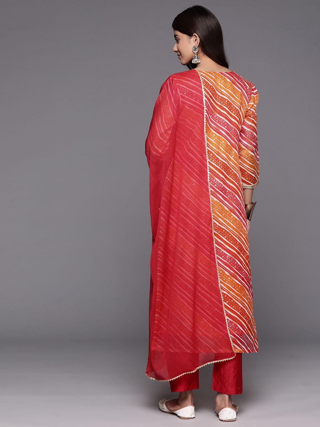 Dhiyona VA Women's Leheriya Printed Regular Sequinned Kurta with Trousers & With Dupatta