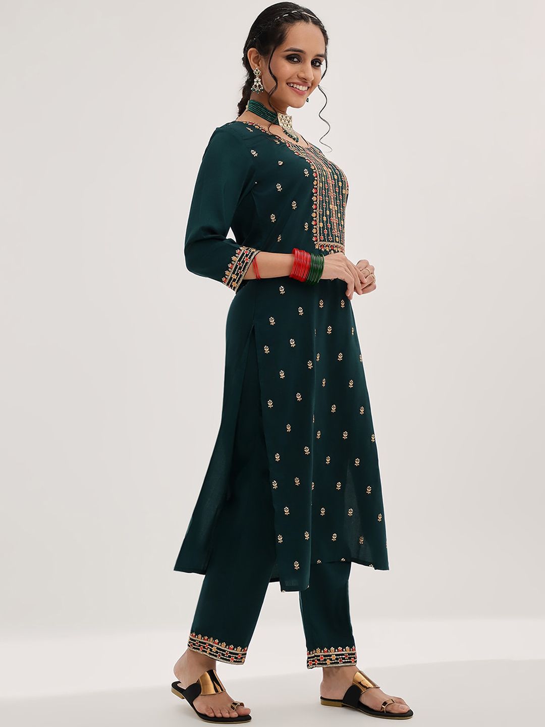 Dhiyona VA Women'sGreen Ethnic Motifs Embroidered Sequinned Straight Kurta & Trousers With Dupatta