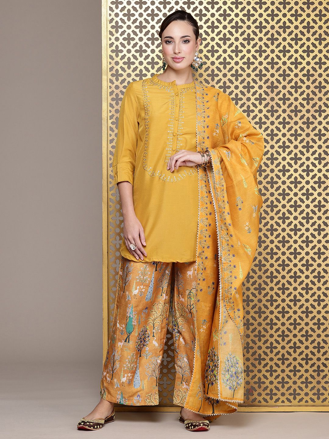 Dhiyona PD Women Women Floral Embroidered Regular Jashn Kurti With Palazzos & Dupatta
