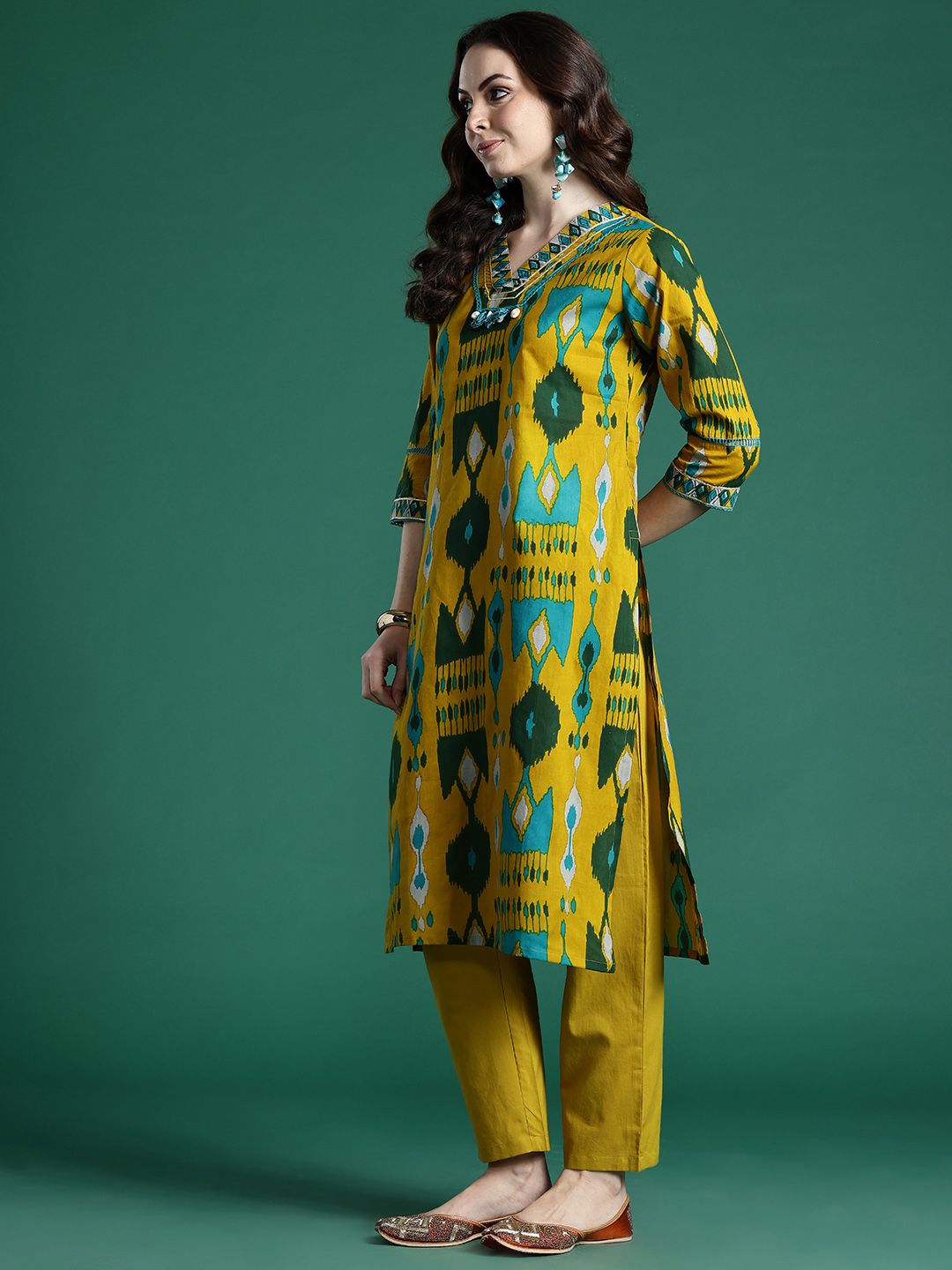 Dhiyona IE Geometric Printed Regular Pure Cotton Kurta with Trousers & Dupatta