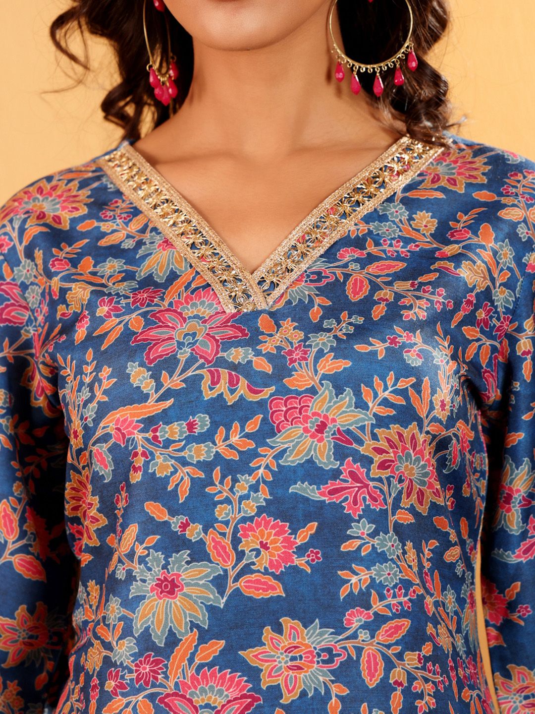 Dhiyona VA Women'sFloral Printed Zari V Neck Flared Sleeves A-Line Kurta With Palazzo And Dupatta