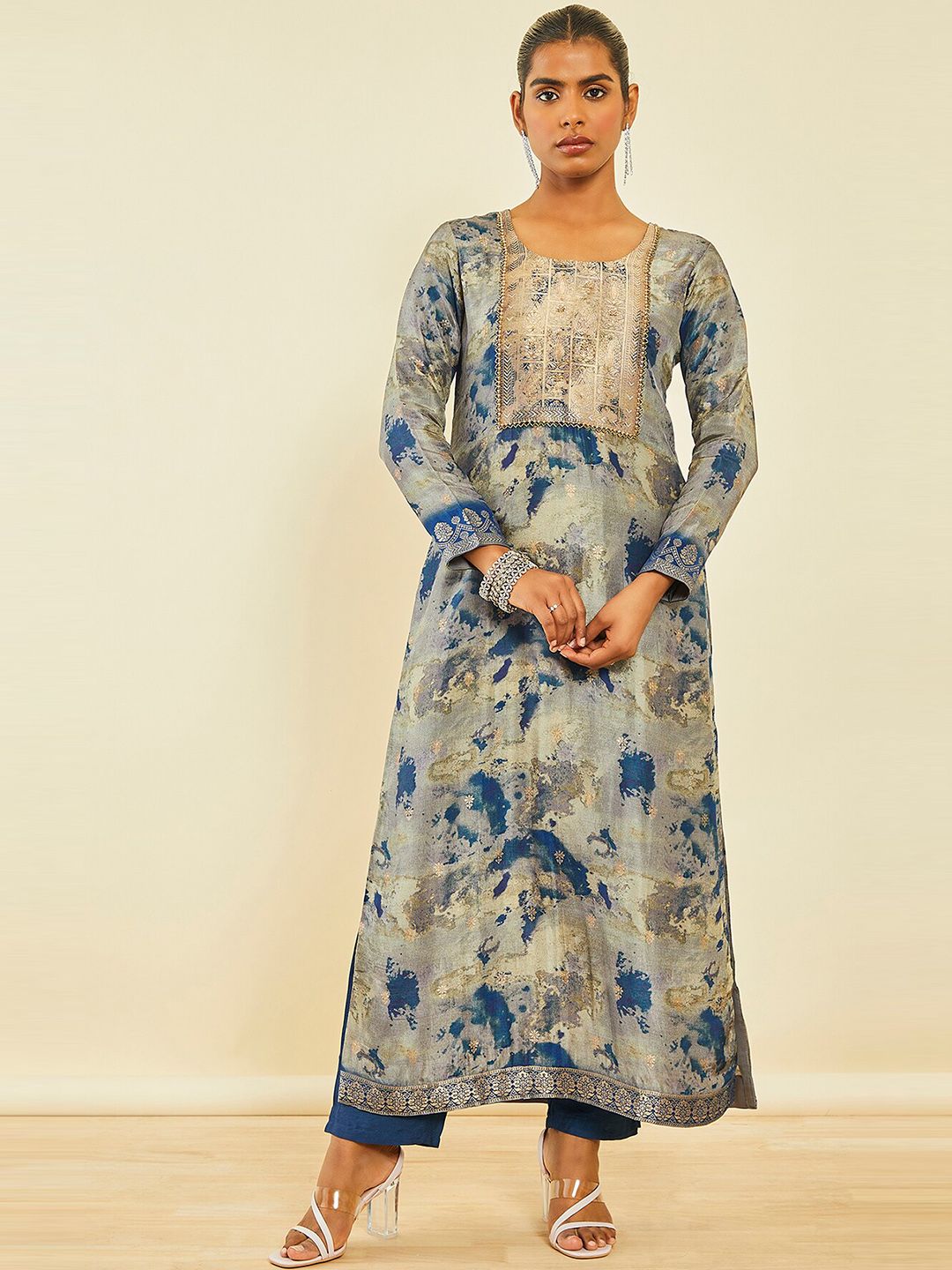 Dhiyona SO Women's Ethnic Motifs Printed Beads and Stones Kurta with Trousers & Dupatta