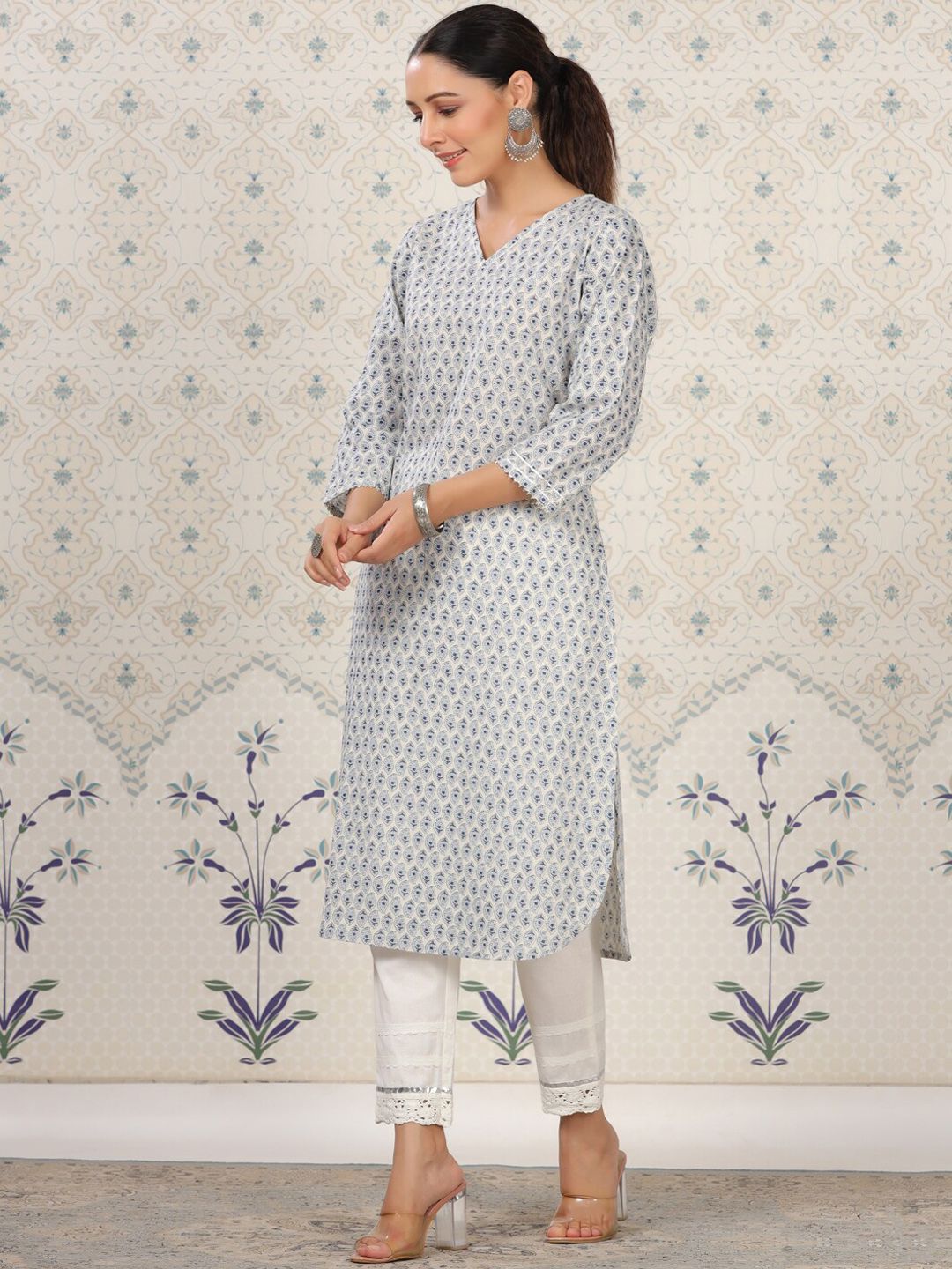 Dhiyona OD Floral Printed Straight Pure Cotton Kurta