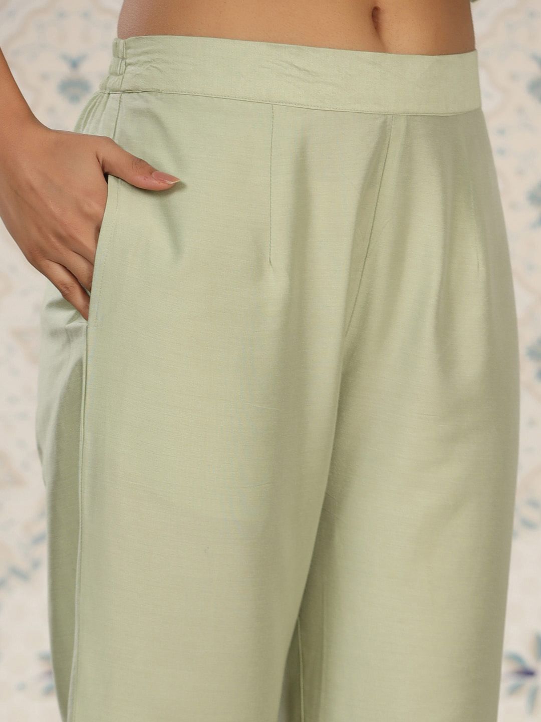 Dhiyona OD Yoke Design Embroidered Kurta with Trousers