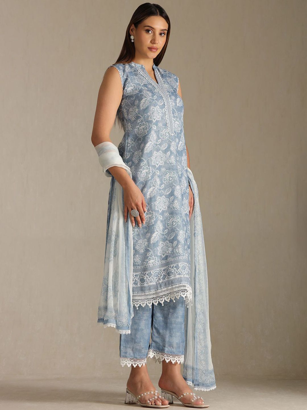 Dhiyona SO Women's Women Floral Printed Linen Kurta with Trousers & Dupatta
