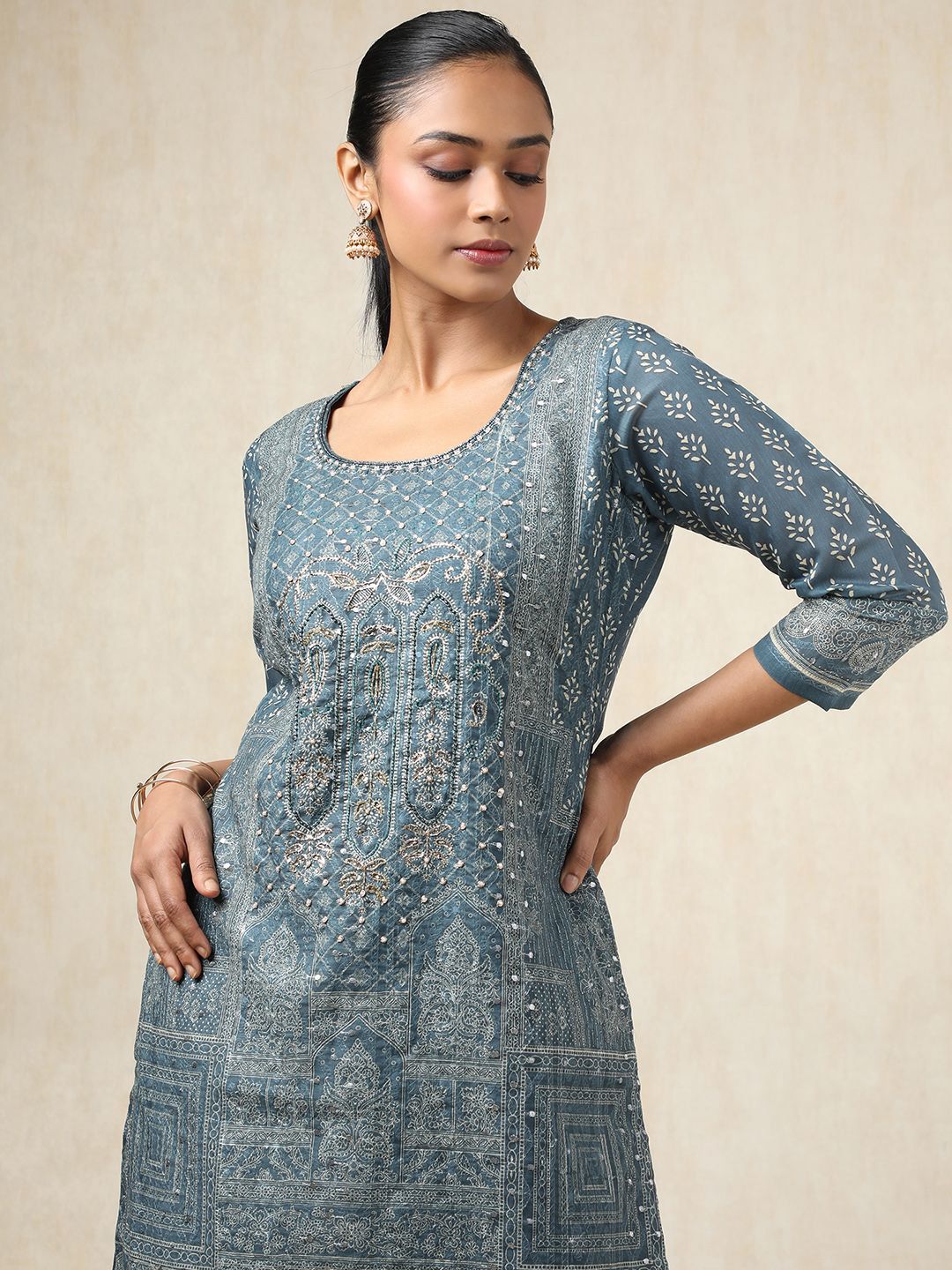 Dhiyona SO Women's Floral Printed Beads and Stones Chanderi Silk Kurta With Trousers