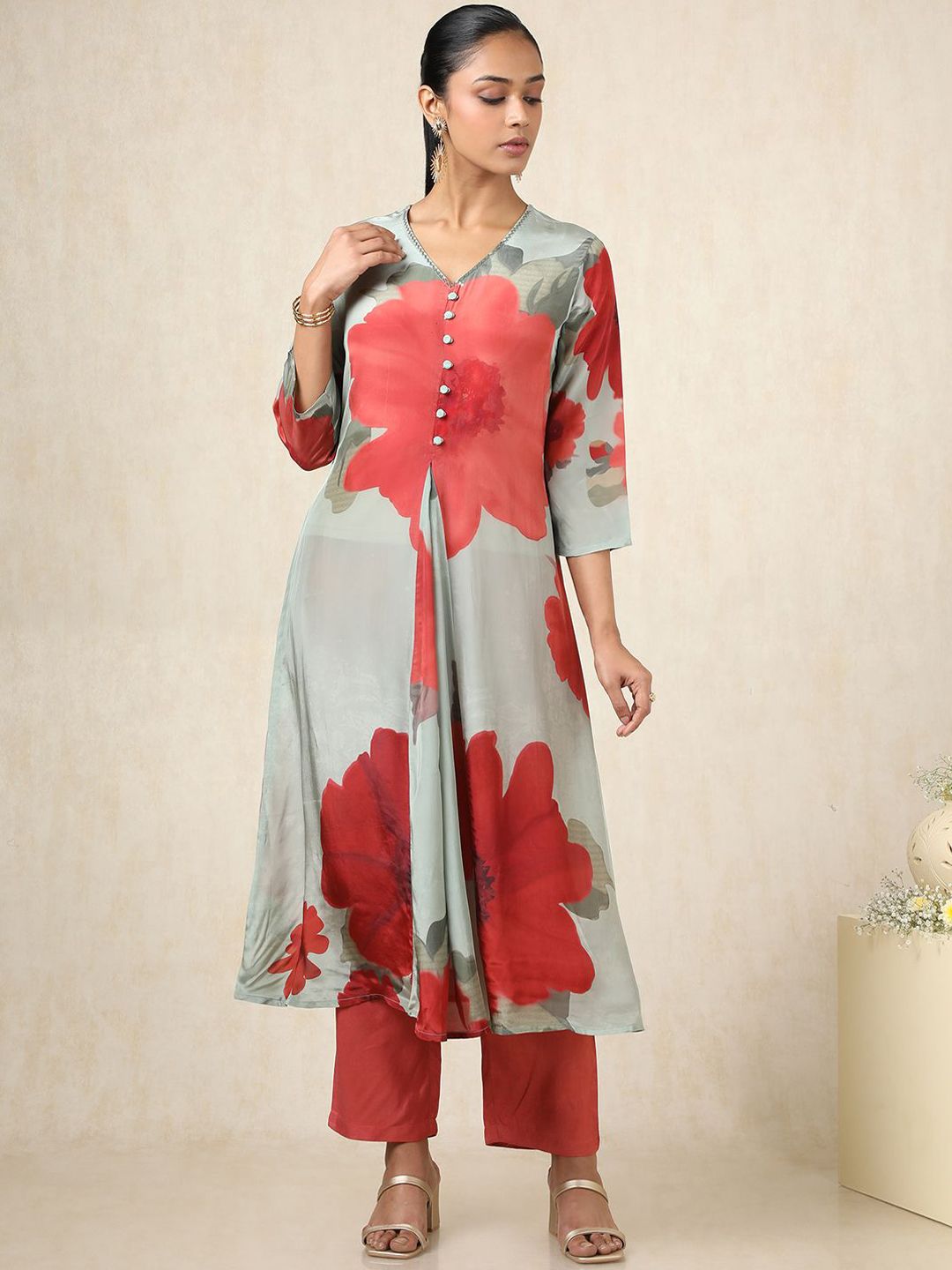 Dhiyona SO Women's Floral Botanical Printed Pleated V-Neck A-Line Kurta With Trousers And Dupatta