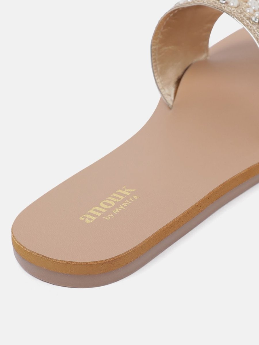 Dhiyona AK Women Ethnic Motif Embellished Open Toe Flats
