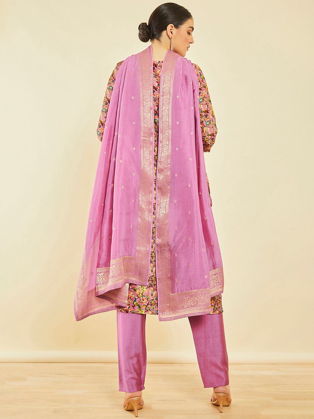 Dhiyona SO Women's Ethnic Motifs Printed Beads and Stones Kurta & Trousers With Dupatta