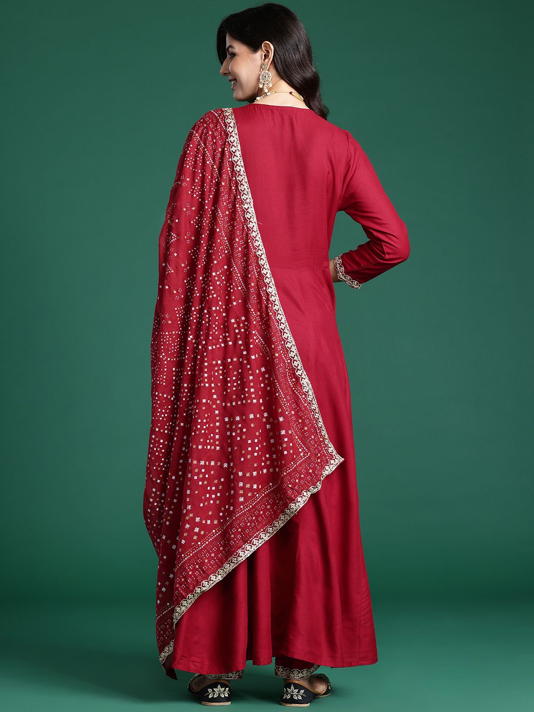 Floral Yoke Design Sequinned Kurta With Trousers & Dupatta