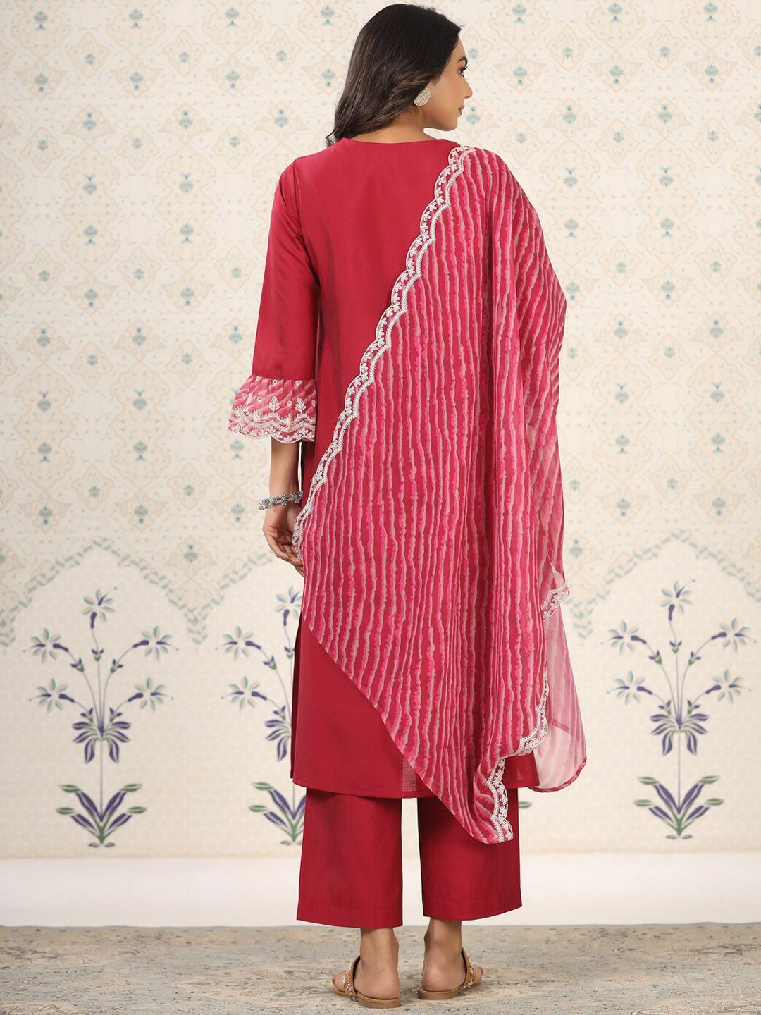 Dhiyona OD Women Ethnic Motifs Yoke Design Regular Thread Work Kurta with Trousers & With