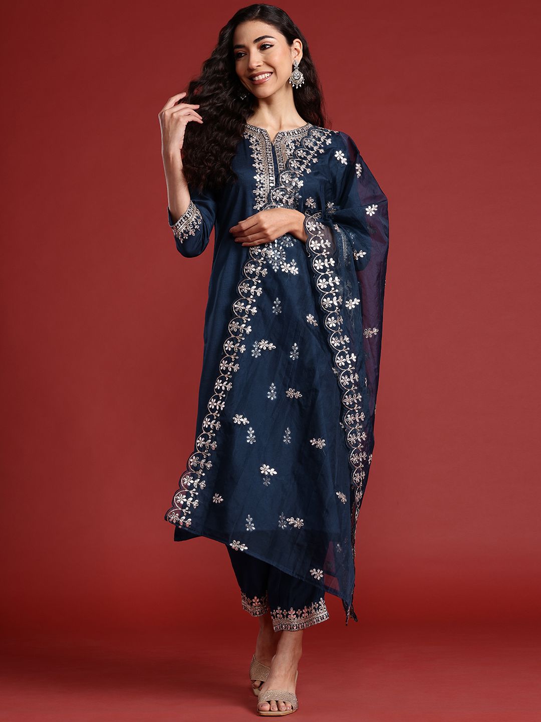 Dhiyona IE Ethnic Motifs Embroidered Gotta Patti Kurta With Trousers & Dupatta