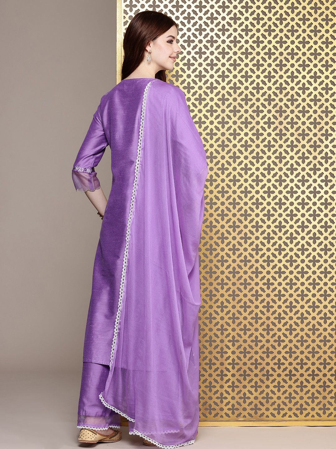Dhiyona PD Women Floral Yoke Design Thread Work Jashn Kurta & Palazzos With Dupatta