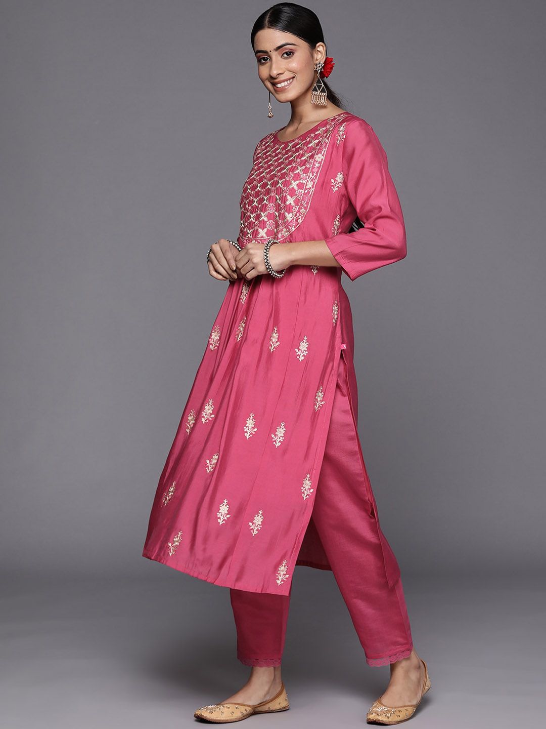 Dhiyona VA Women'sEthnic Motifs Embroidered Sequined Kurta with Trousers & Dupatta