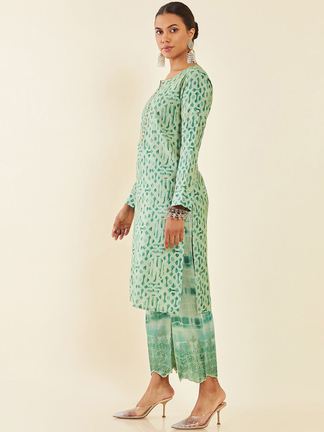 Dhiyona SO Women's Printed Sequinned Straight Kurta With Palazzos