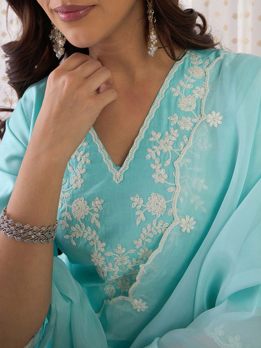 Dhiyona IE Floral Yoke Design Liva Straight Kurta With Trousers & Dupatta