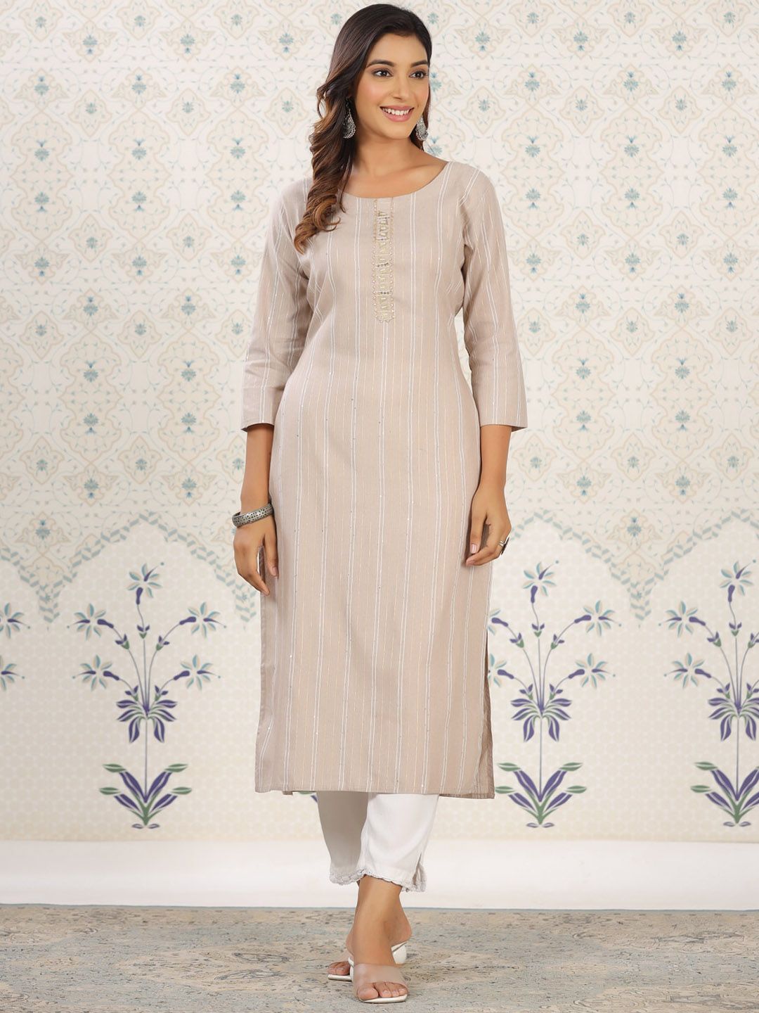 Dhiyona OD Striped Round Neck Straight Cotton Kurta