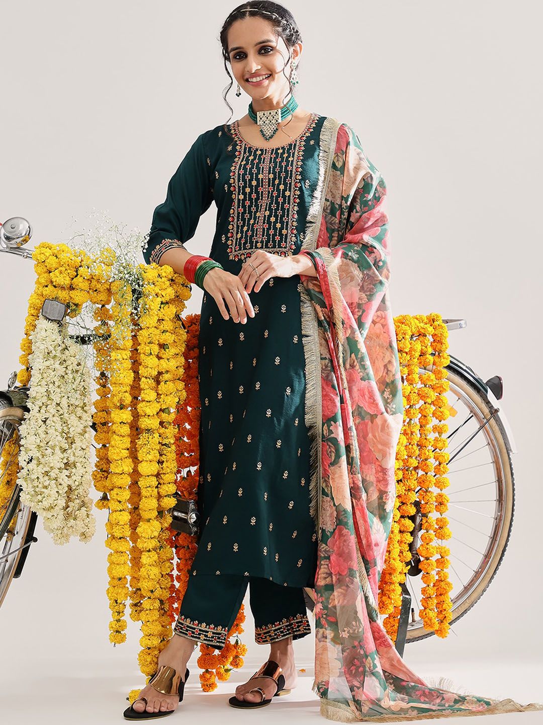 Dhiyona VA Women'sGreen Ethnic Motifs Embroidered Sequinned Straight Kurta & Trousers With Dupatta