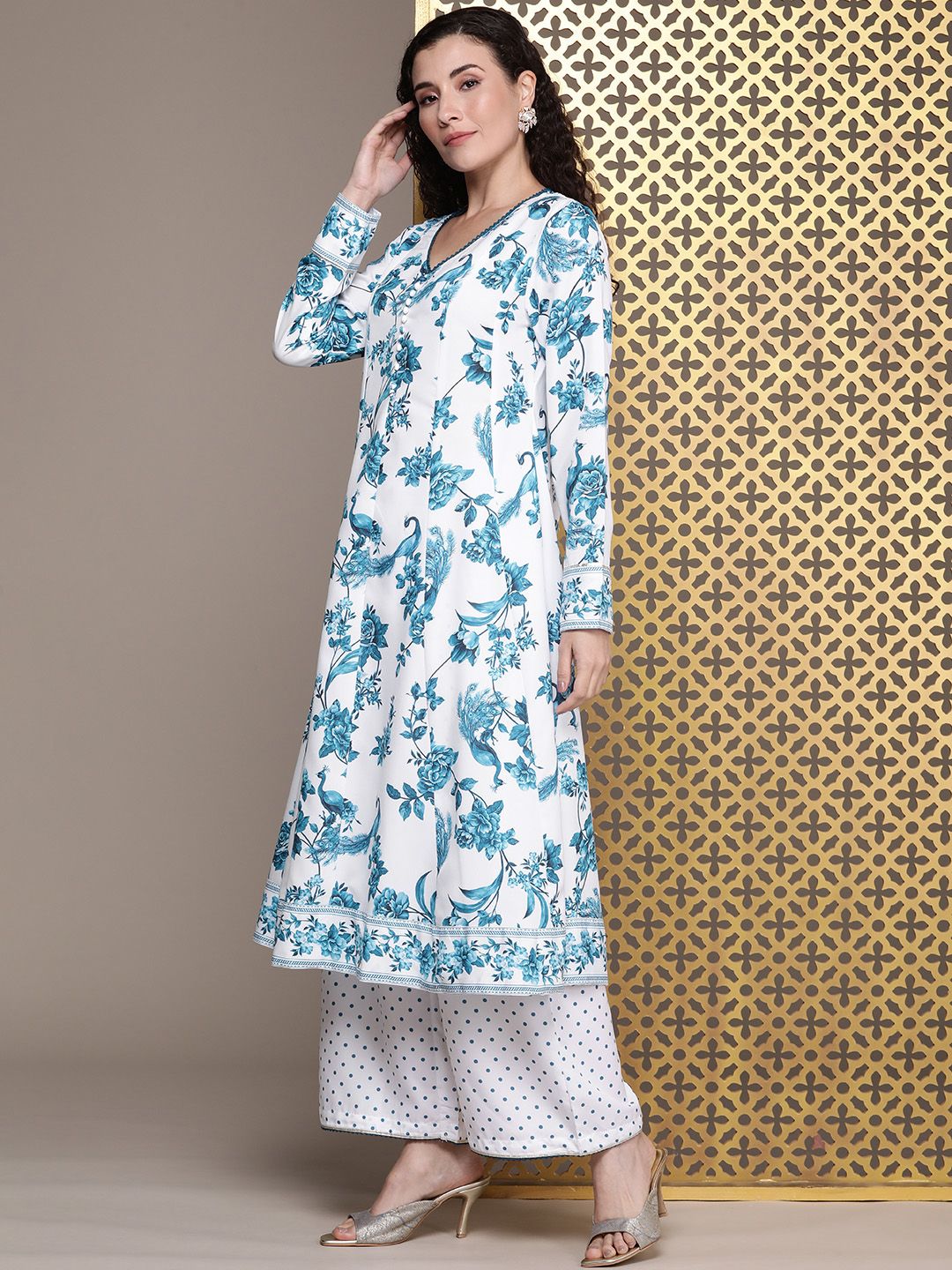 Dhiyona PD Women Women Jashn Floral Printed Kurta With Palazzos & Dupatta