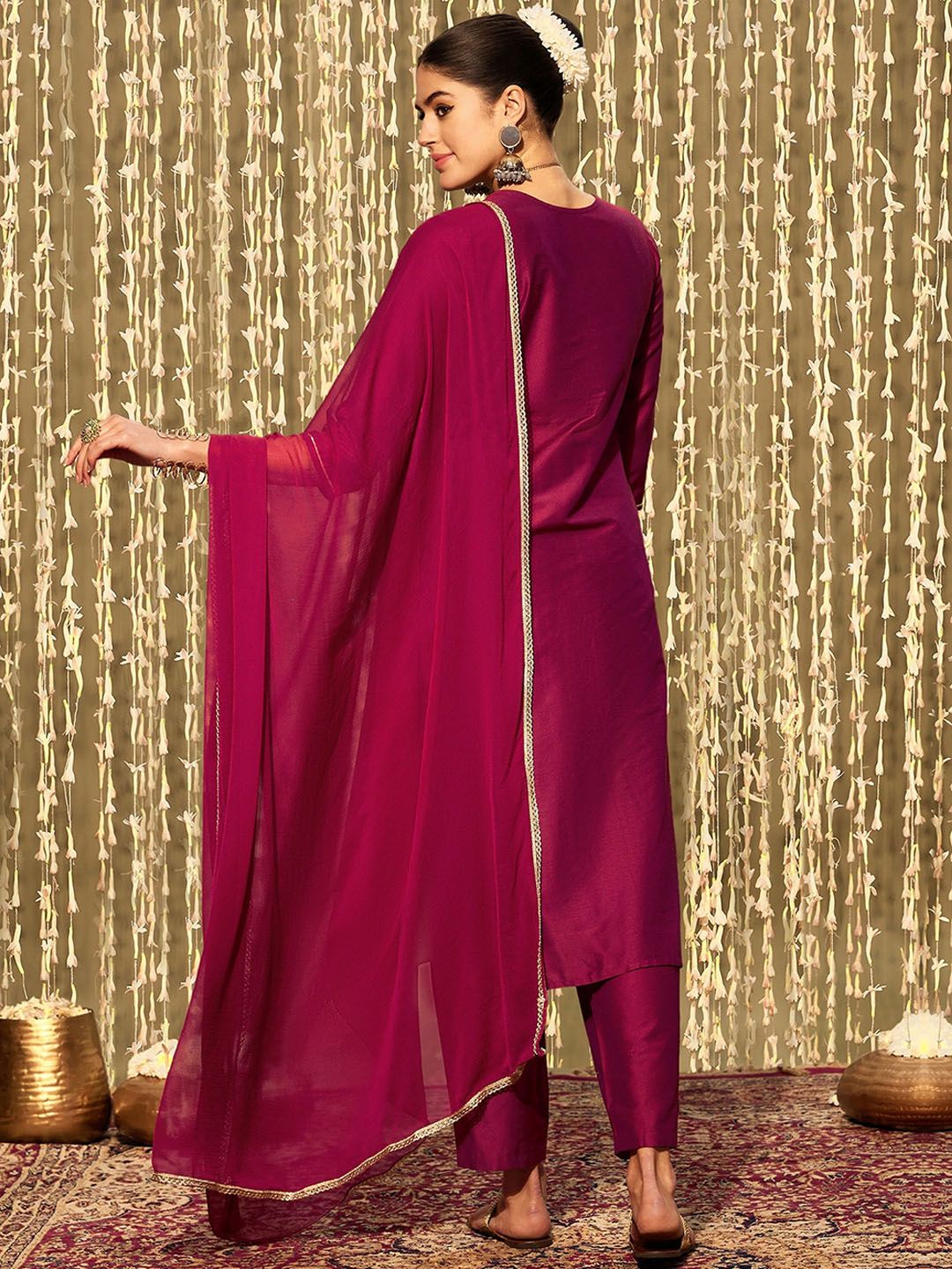 Dhiyona IE Floral Embroidered Regular Kurta with Trousers & Dupatta