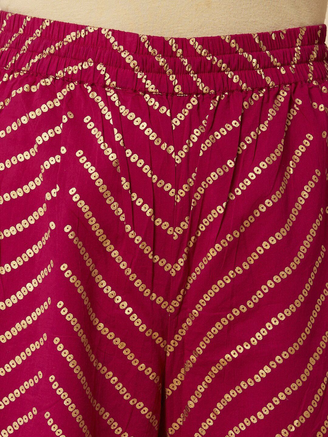 Dhiyona VA Women's Magenta Ethnic Motifs Printed Panelled Kurta with Palazzos