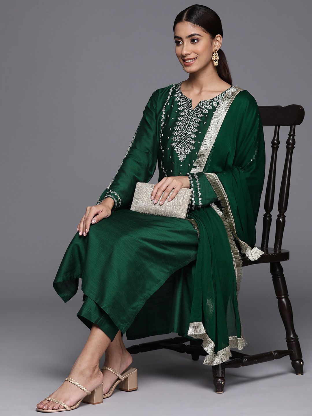 Dhiyona VA Women'sEthnic Motifs Printed Regular Sequinned Kurta with Trousers & With Dupatta