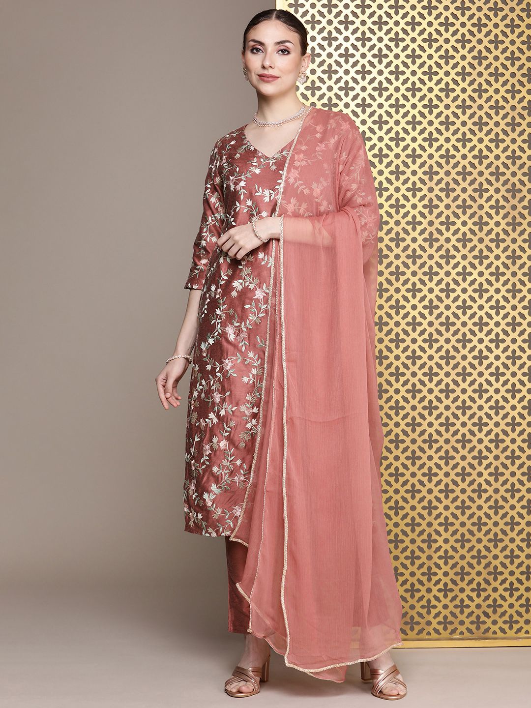 Dhiyona PD Women Jashn Floral Embroidered Kurta with Trousers & Dupatta