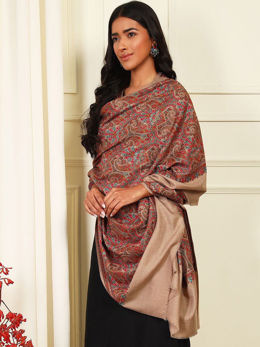 Dhiyona PA Paisley Embroidered Woollen Silk Shawl