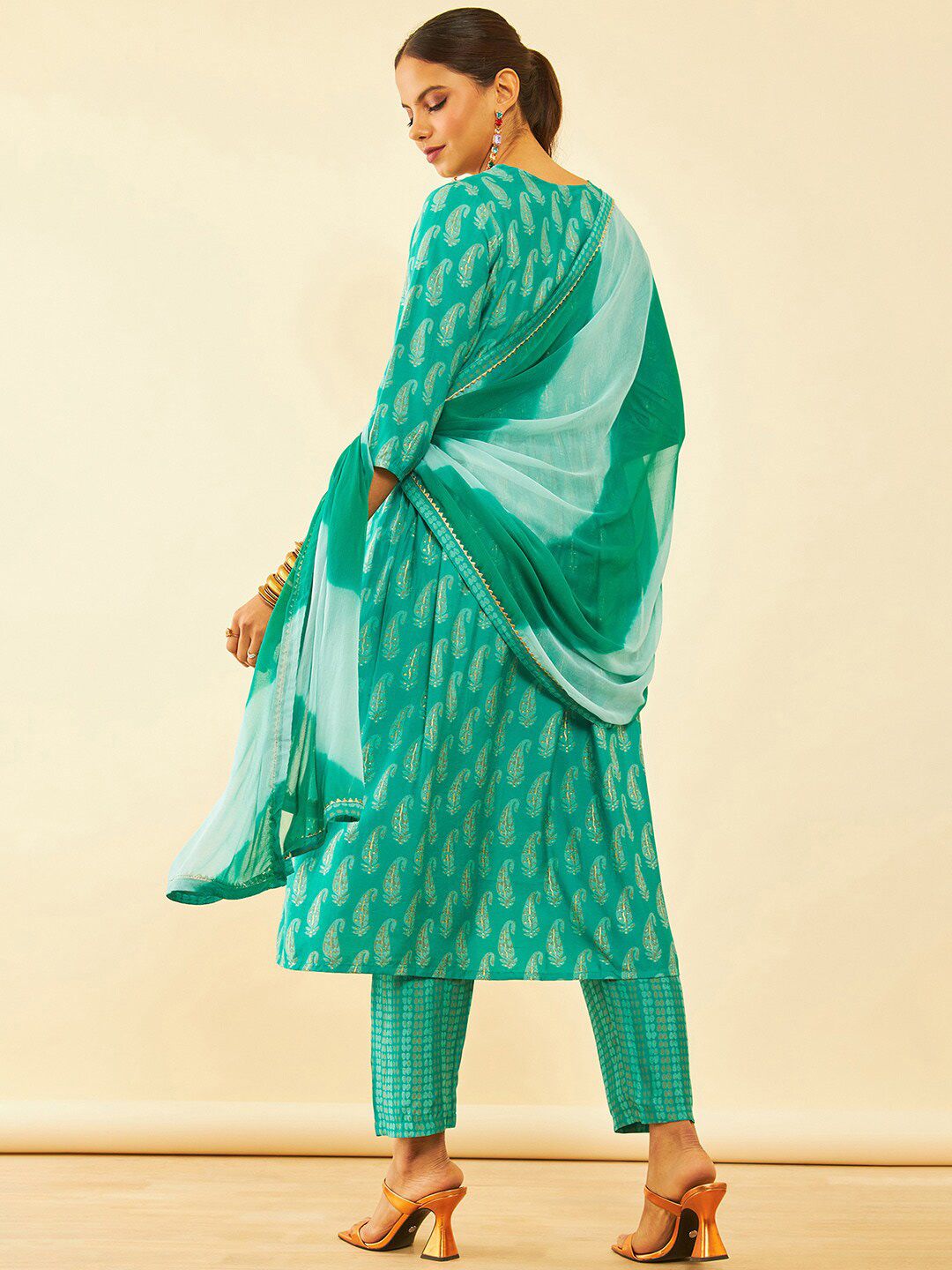 Dhiyona SO Women's Paisley Printed Sequinned Kurta with Trousers & With Dupatta