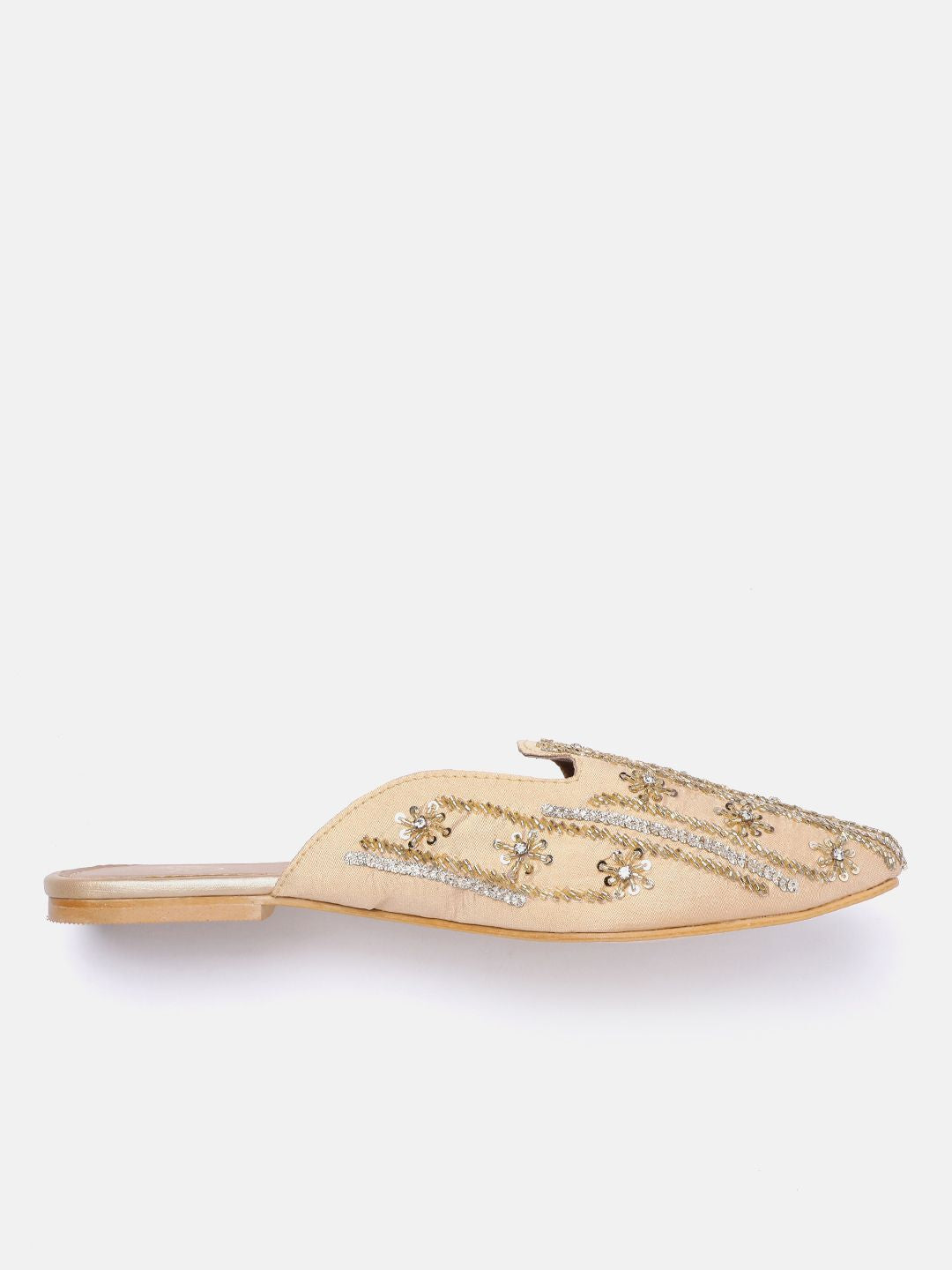 Dhiyona HOP Women Embroidered Ethnic Mules