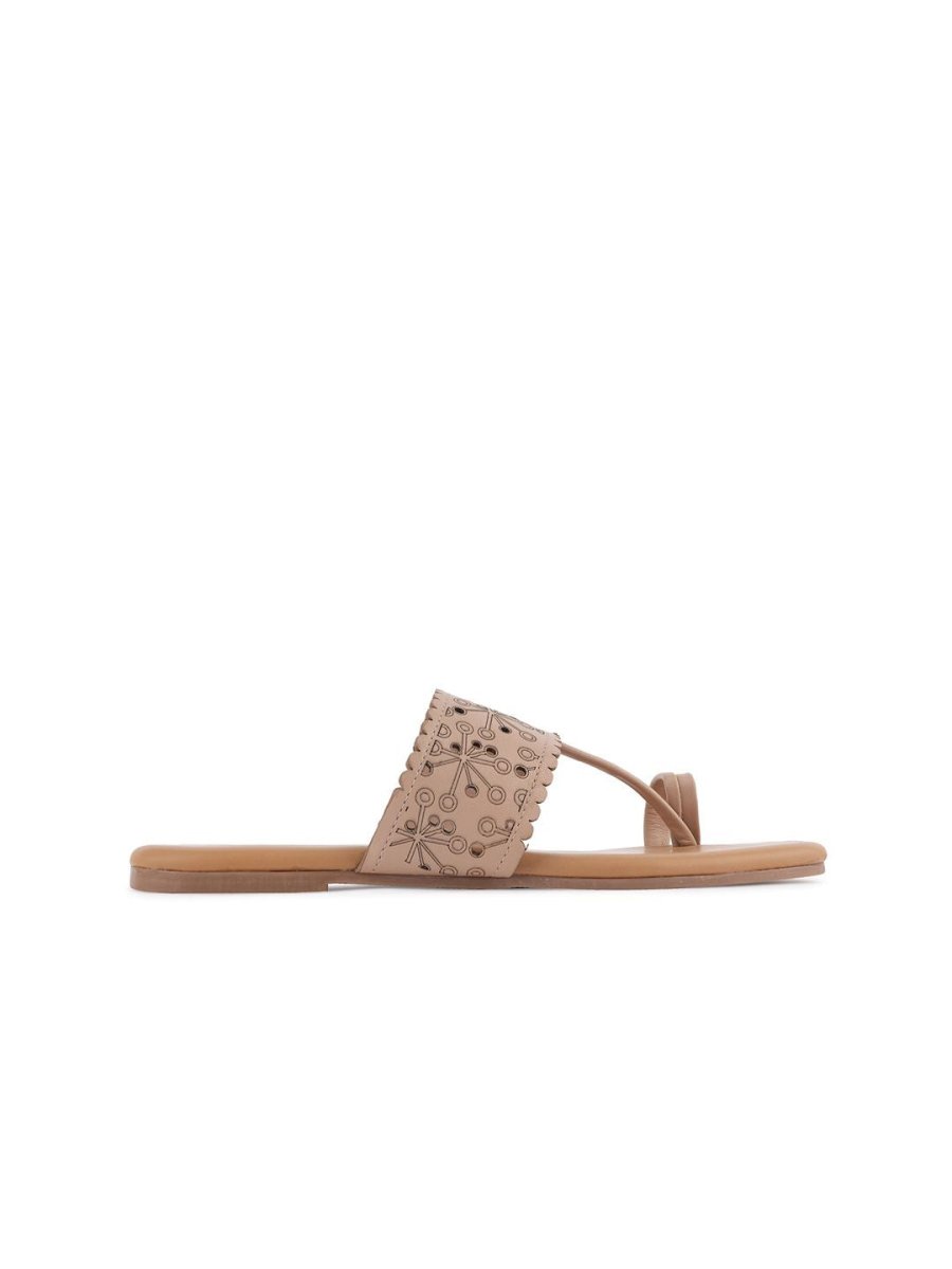 Dhiyona AK Laser Cut One Toe Flats