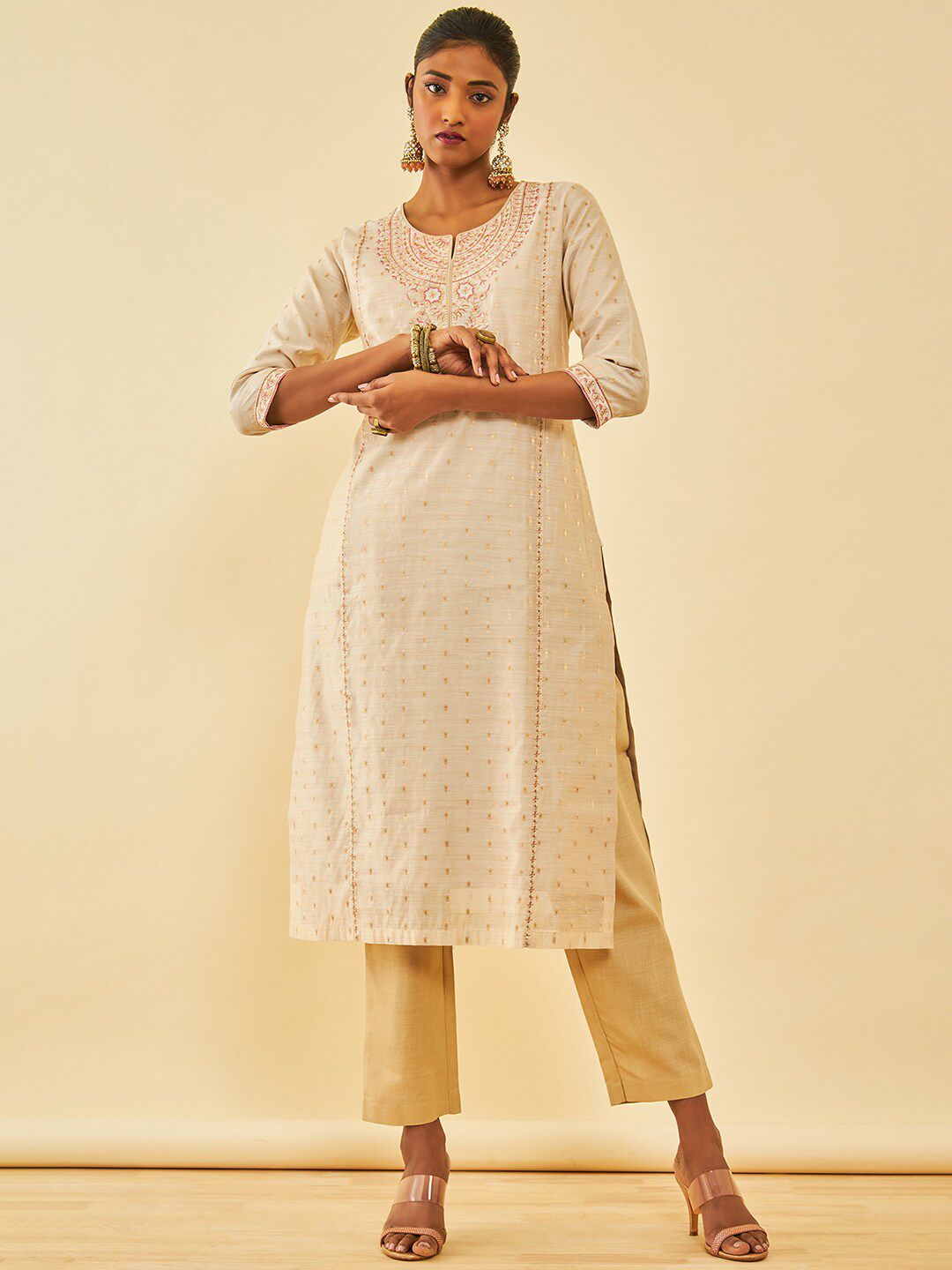 Dhiyona SO Women's Cream Floral Embroidered Thread Work Straight Kurta With Trousers & Dupatta