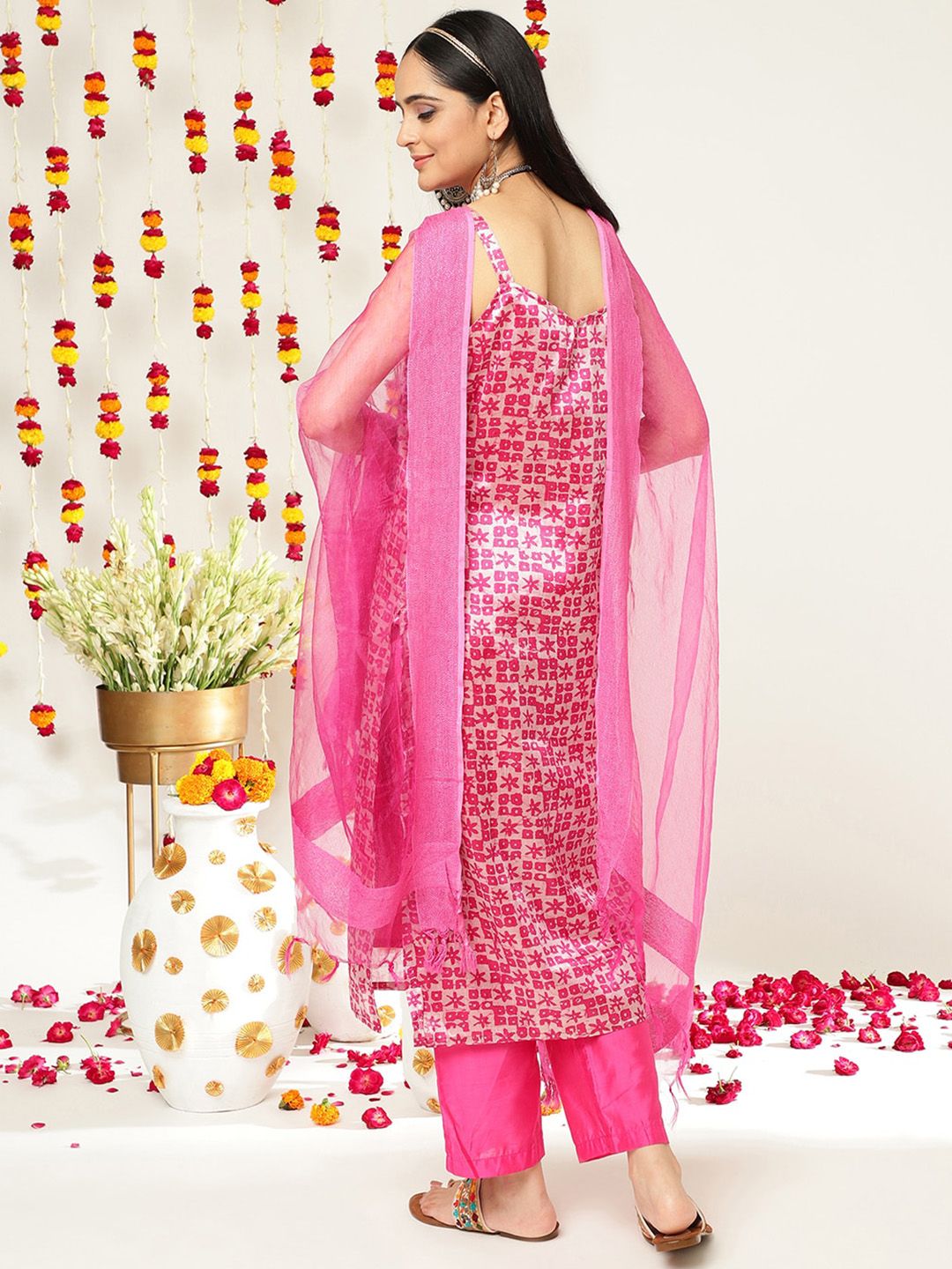 Dhiyona VA Women's Batik Abstract Print Shoulder Straps Straight Kurta With Trousers & Dupatta