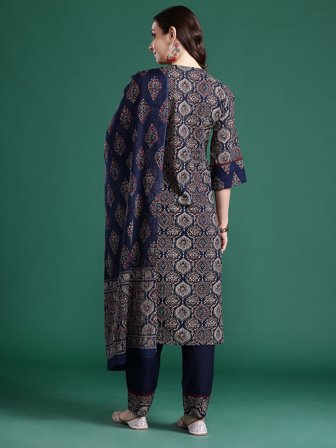 Dhiyona IE Ethnic Motifs Printed Panelled Mirror Work Pure Cotton Kurta Set