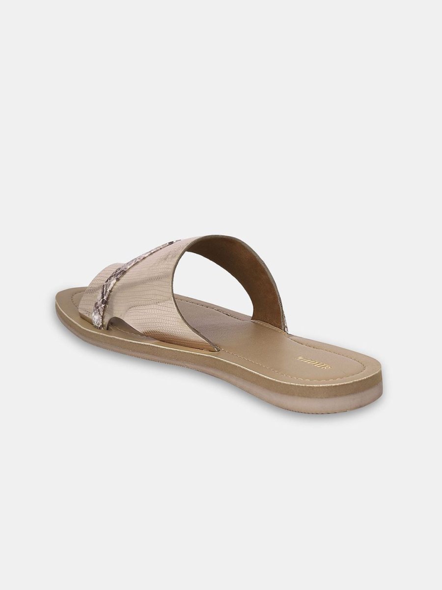 Dhiyona AK Women Textured One Toe Flats