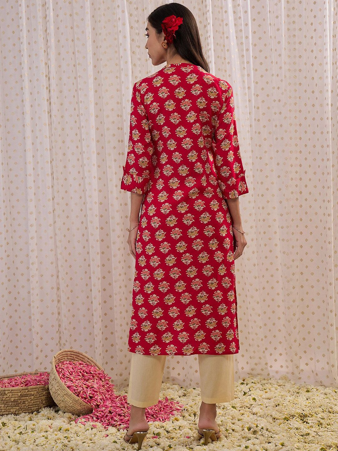 Dhiyona IE Floral Printed Mandarin Collar Three-Quarter Sleeves Kurta