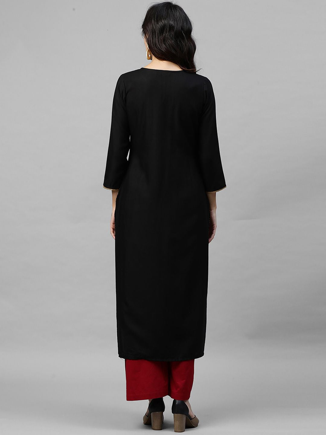 Dhiyona IE Women Black & Maroon Floral Print A-Line Kurta