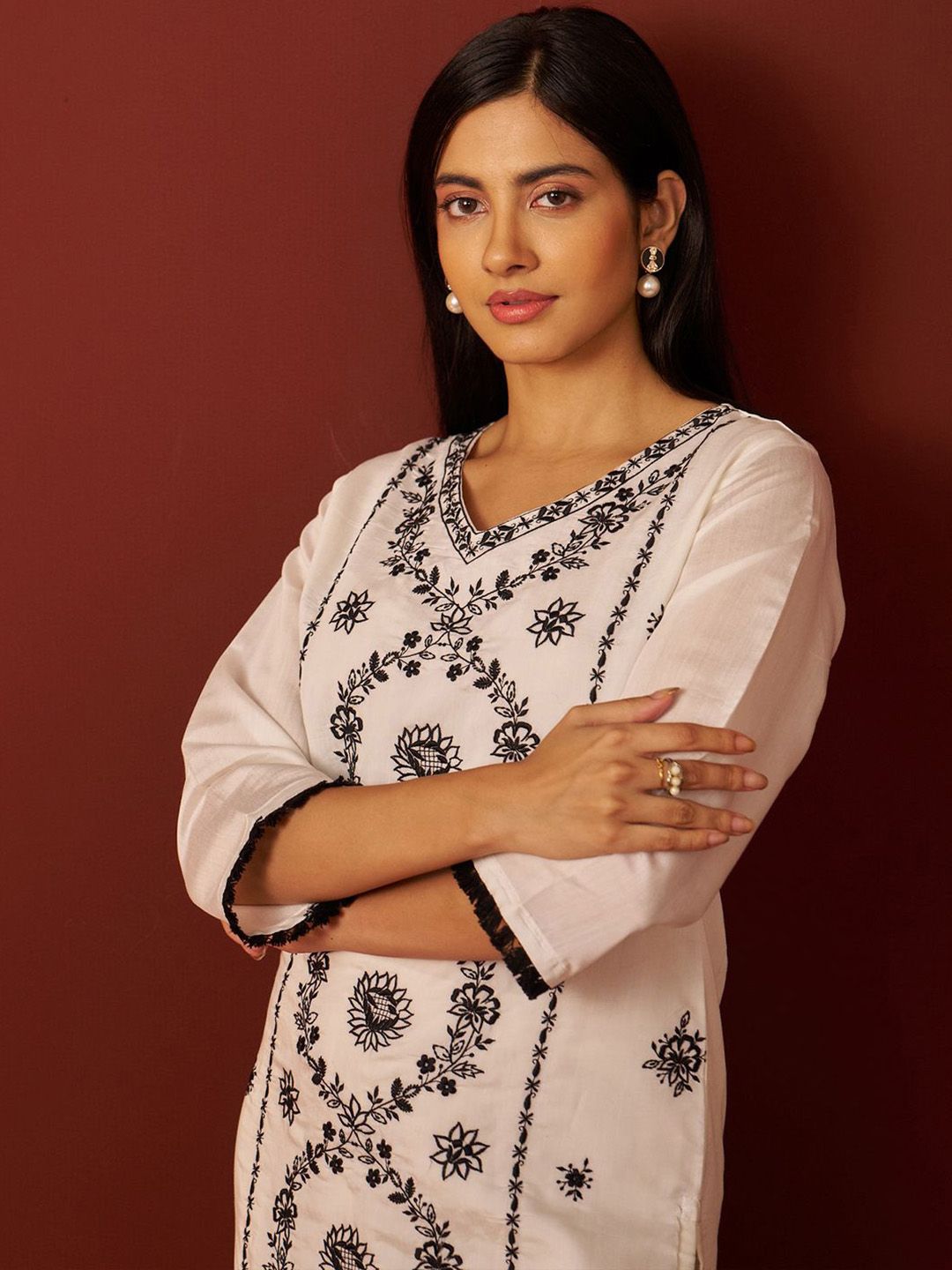 Women Floral Embroidered Kurta with Trousers & Dupatta