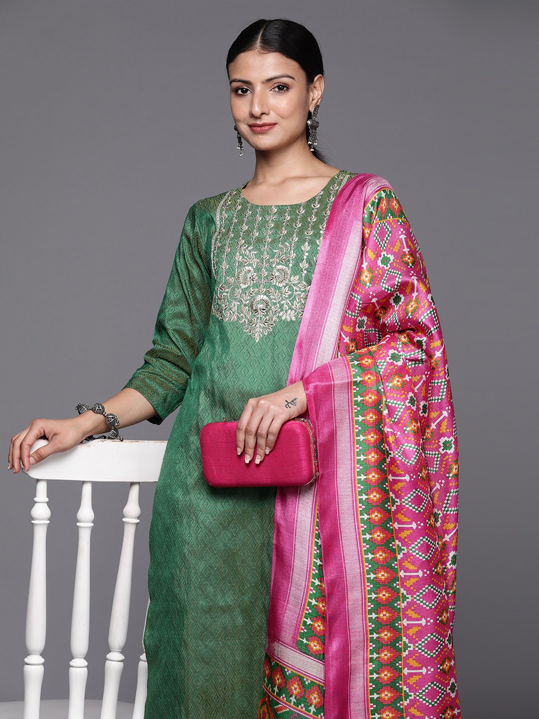 Dhiyona VA Women's Ethnic Motifs Embroidered Kurta with Trousers & With Dupatta