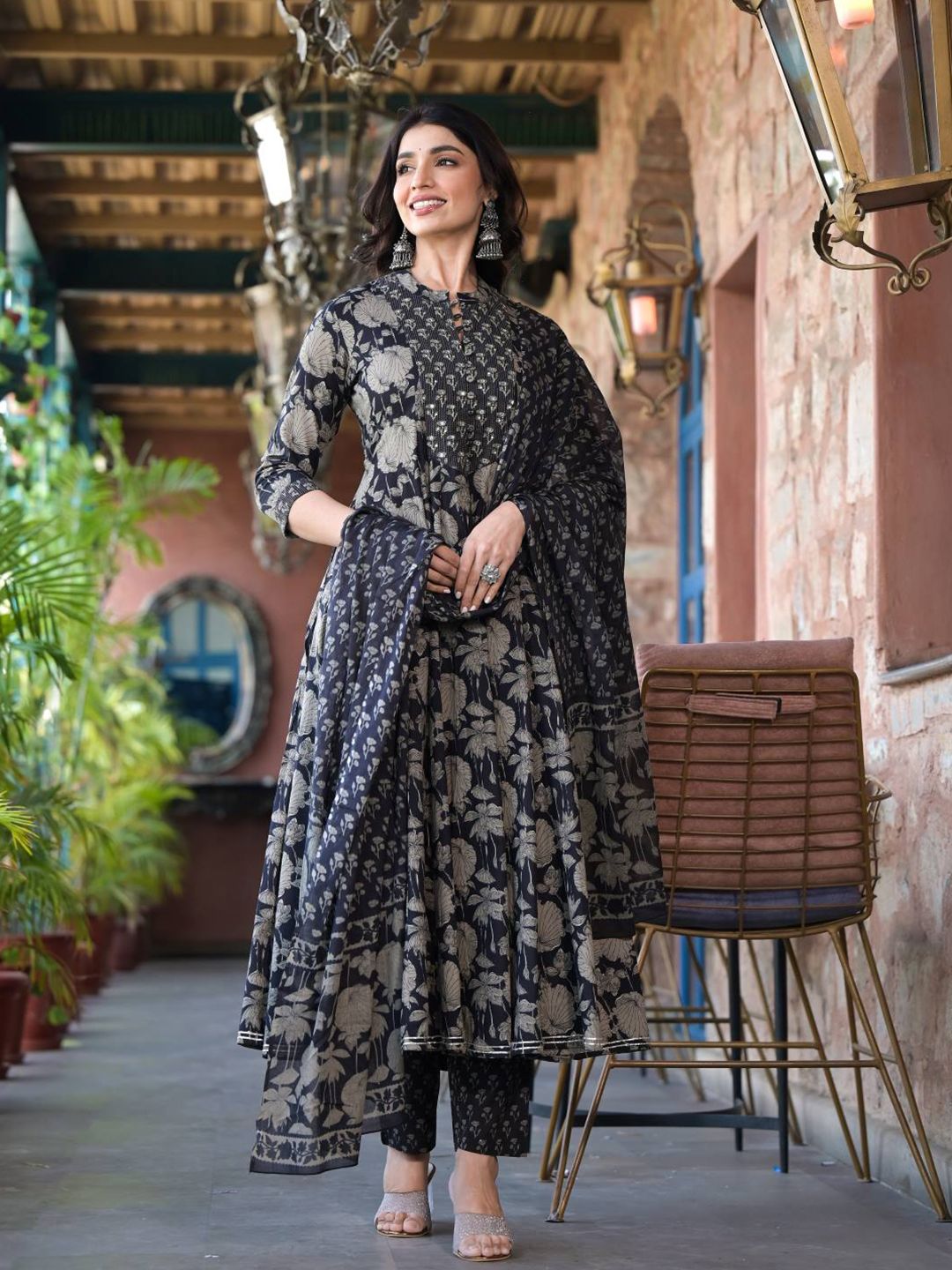 Dhiyona VA Women'sBlack Floral Printed Pure Cotton Anarkali Kurta With Trousers & Dupatta