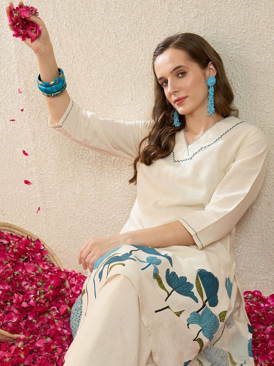 Women Floral Embroidered Regular Thread Work Pure Cotton Kurta with Palazzos