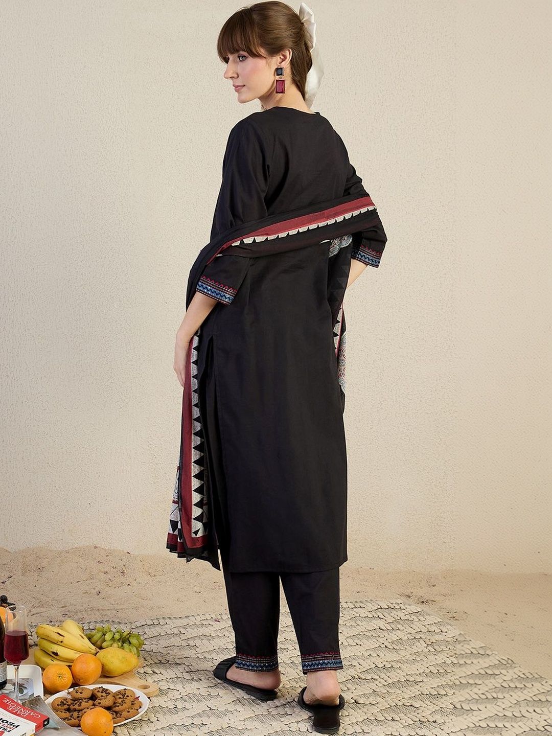 Women Ethnic Motifs Embroidered Regular Thread Work Pure Cotton Kurta with Trousers & With Dupatta