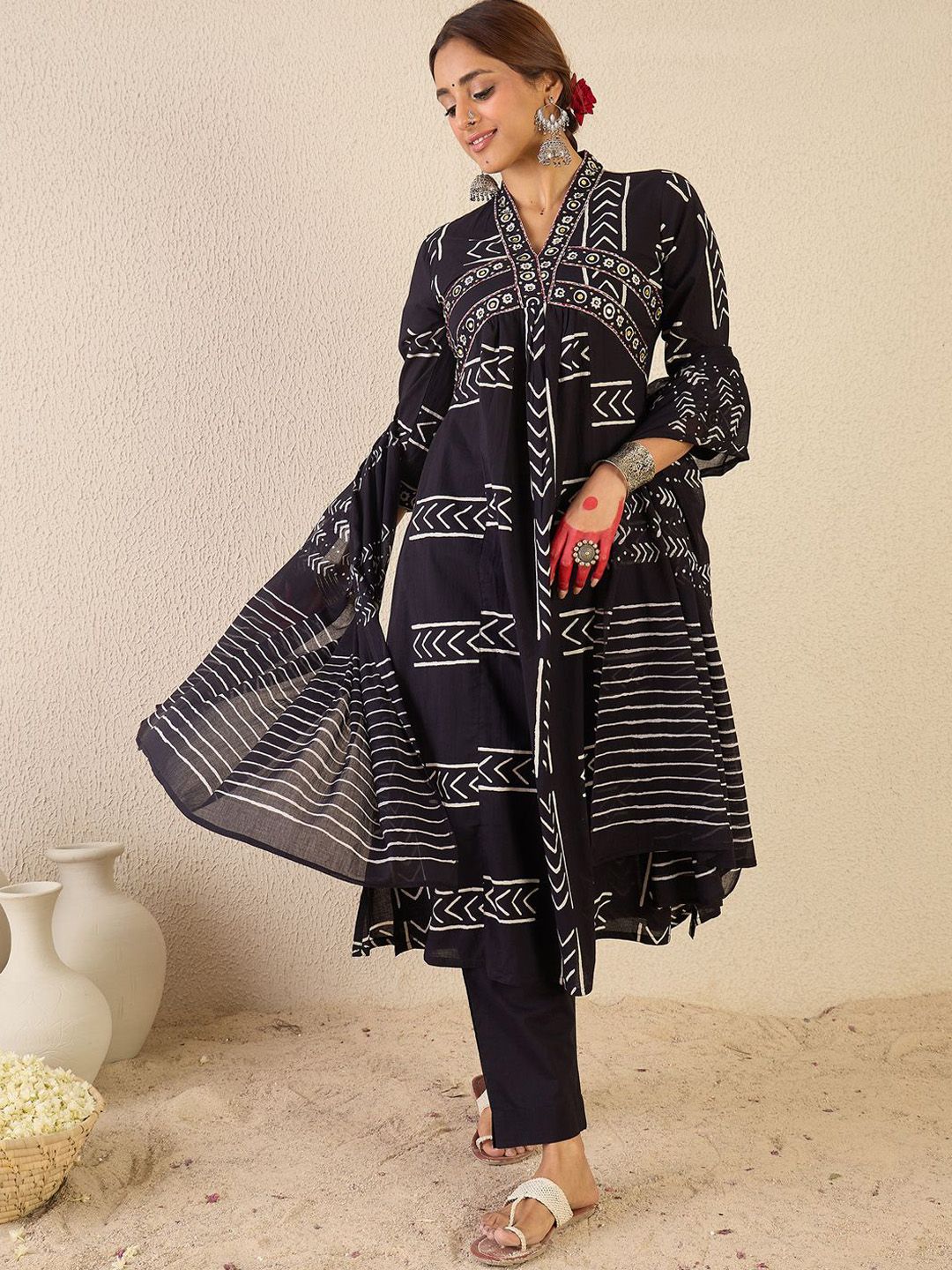 Dhiyona IE Women Printed Empire Pure Cotton Kurta with Trousers & With Dupatta