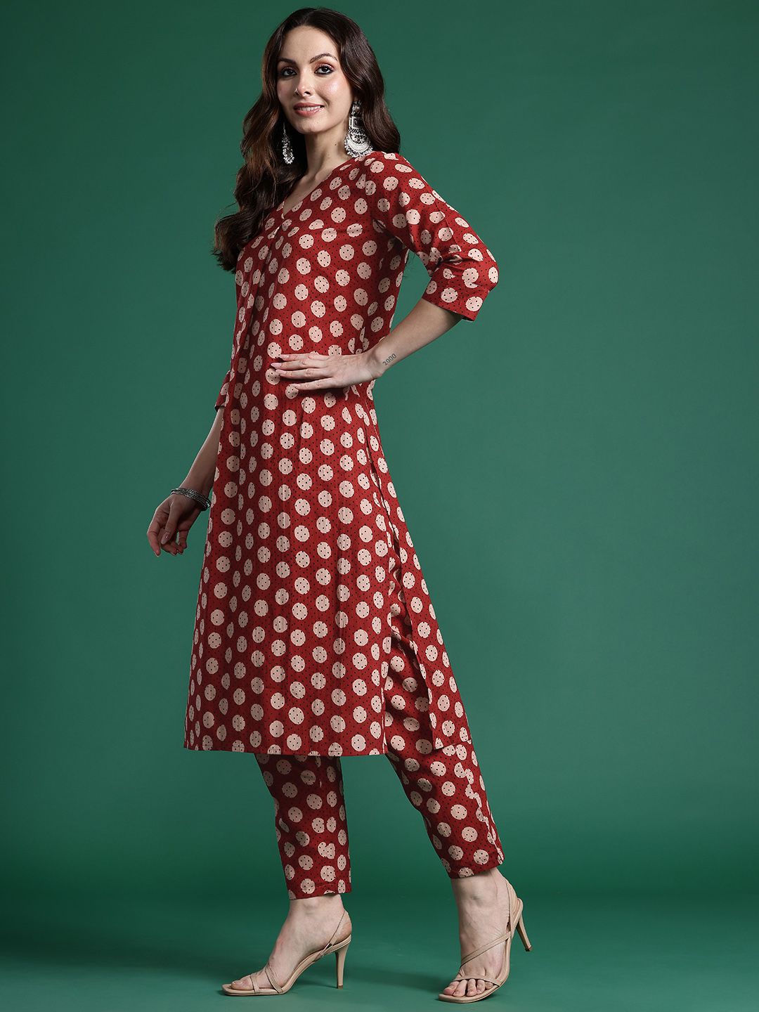 Dhiyona IE Women Printed Pleated Pure Cotton Kurta with Trousers