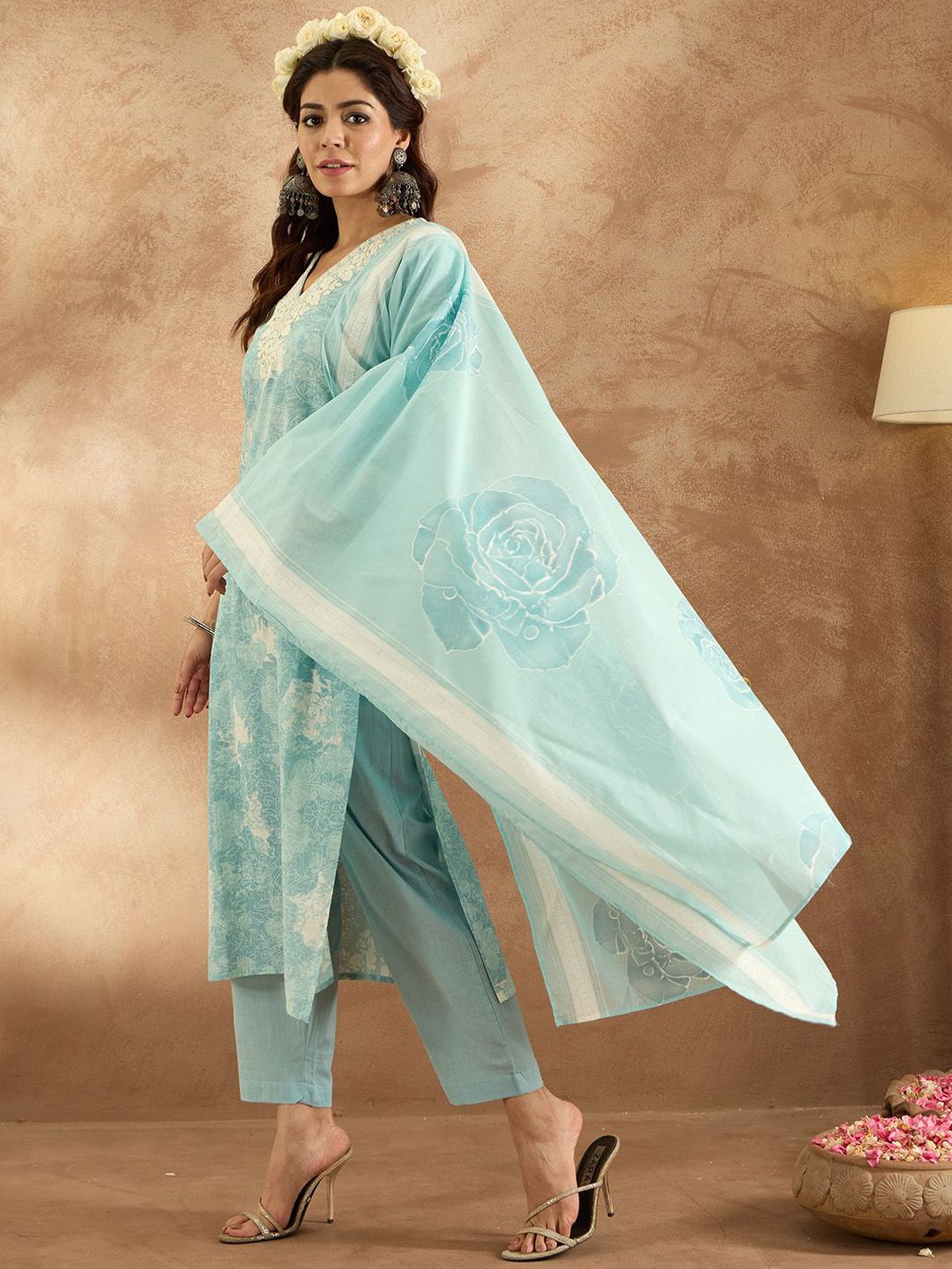 Dhiyona IE Women Floral Embroidered Pure Cotton Kurta with Trousers & Dupatta