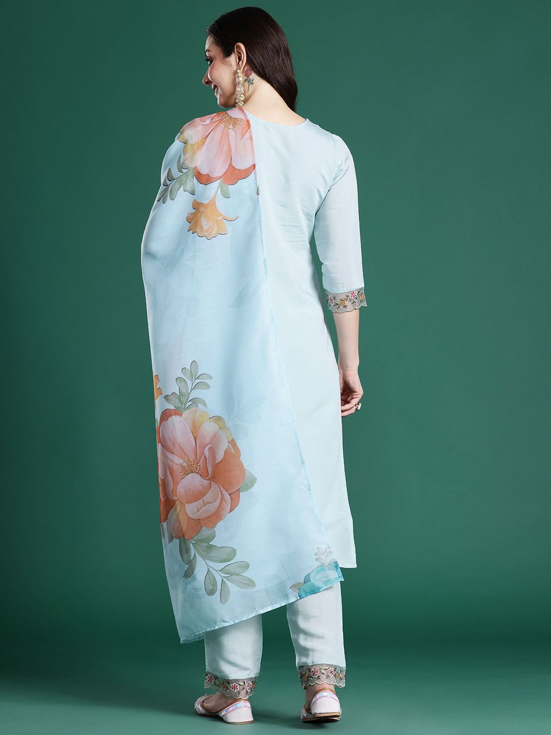Ethnic Motifs Embroidered Thread Work Kurta with Trousers & With Dupatta