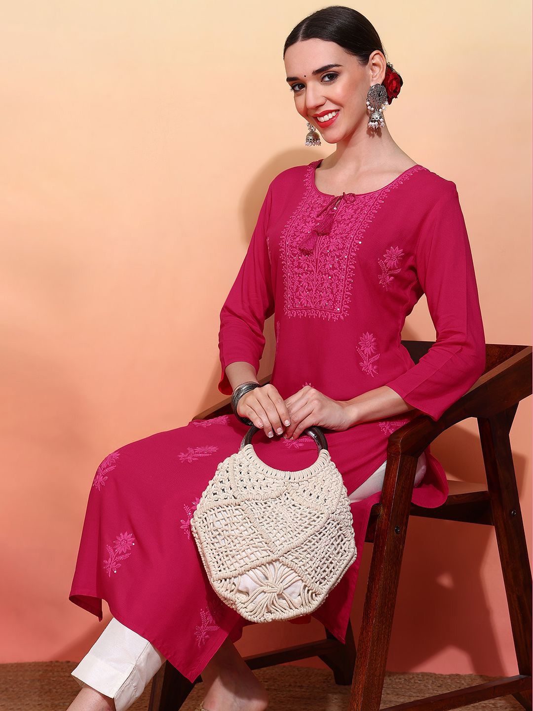 Dhiyona OD Embroidered Straight Kurta