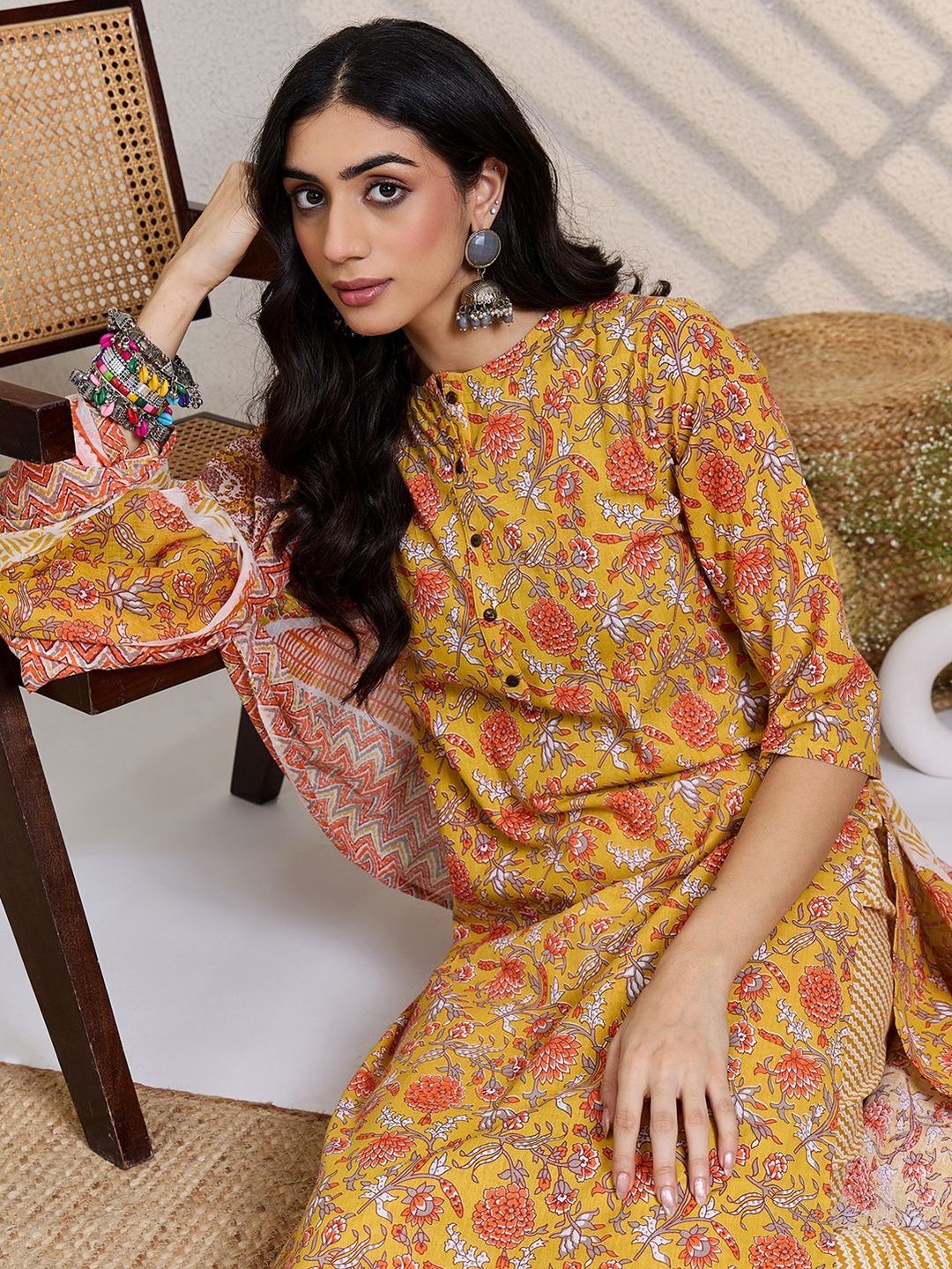 Women Floral Printed Cotton Kurta with Trousers & Dupatta