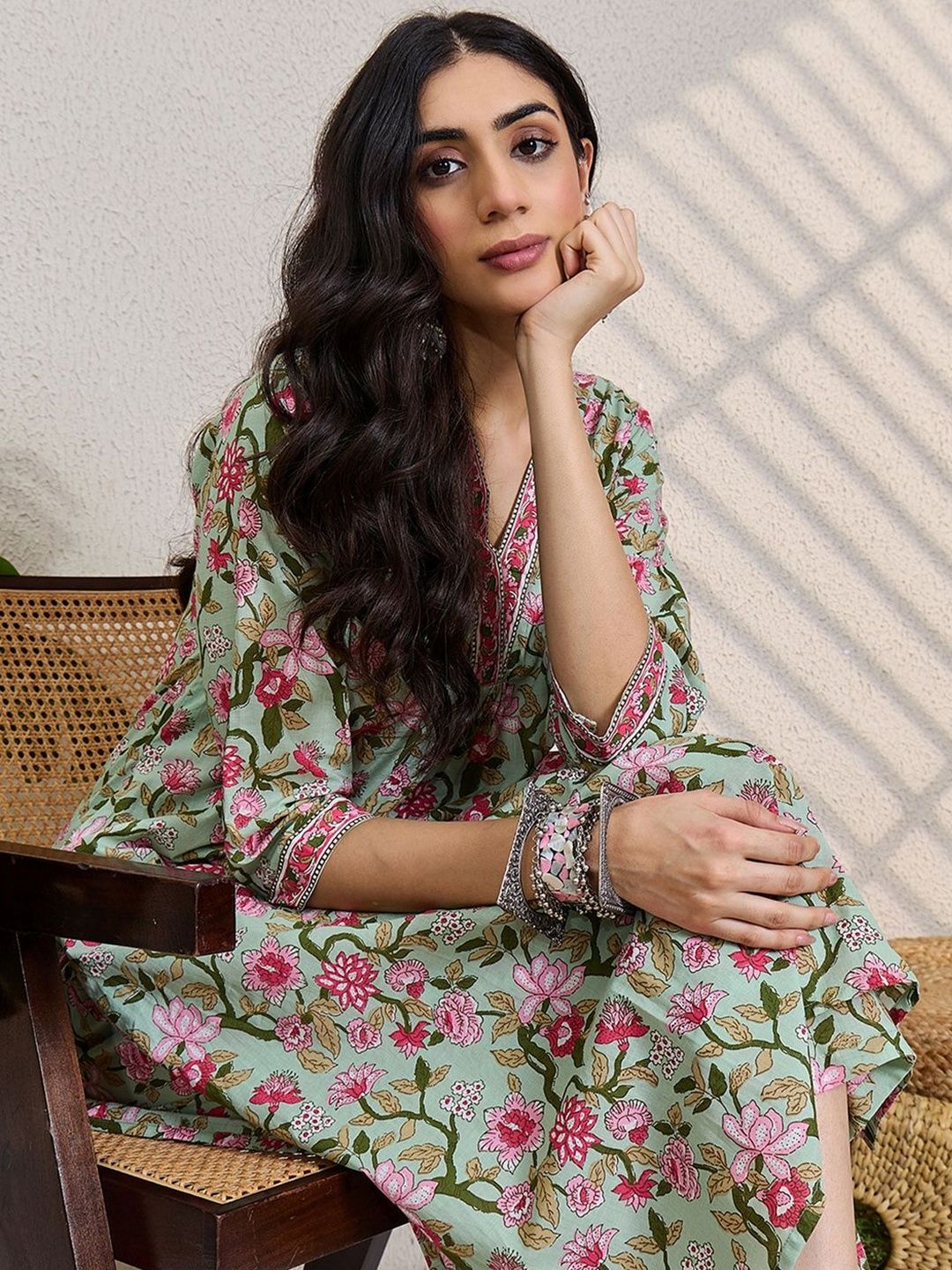 Women Floral Printed Regular Pure Cotton Kurta With Trousers